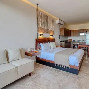 Adora 406 At Av Kukulkan Hotel Tulum Pueblo